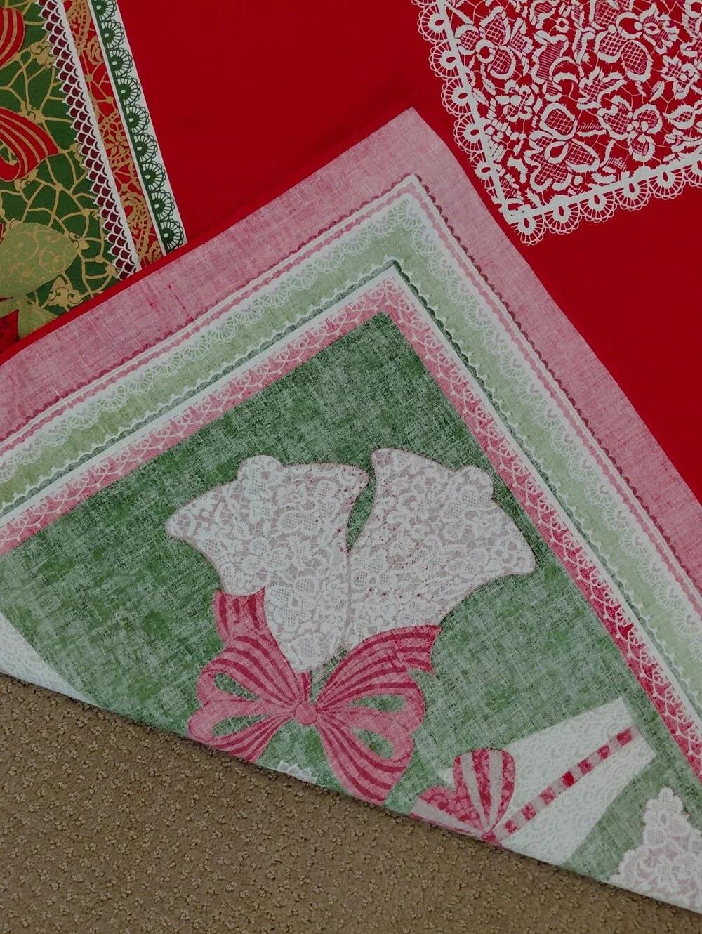 CHRISTMAS TABLECLOTH